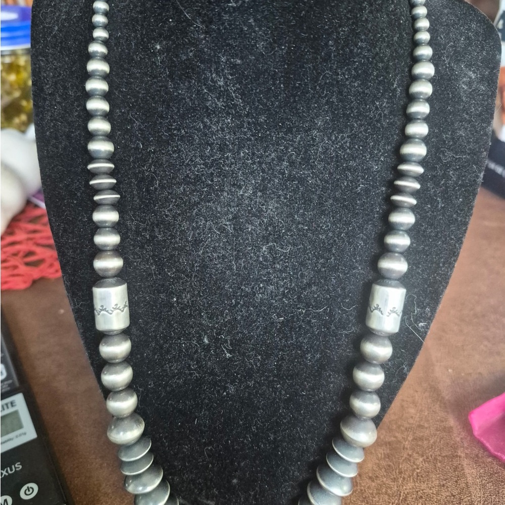 Gorgeous Rose Martin Graduated Sterling Silver Pearls - Picture 5 of 5
